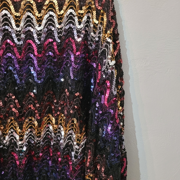 Unique vintage sequined bubble sleeve top - Picture 4 of 12